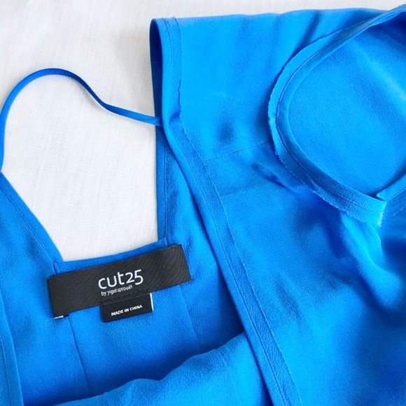 Cut25 Yigal Azrouel Women 4 Silk Cutout Blue silk top cold shoulder short sleeve - Picture 4 of 8